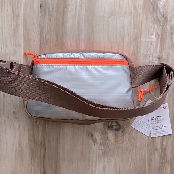 ❤️ Lululemon Rare Silver Brown and Orange Everywhere Belt Bag SVME/SNDN/HIOR NWT - Picture 6 of 15